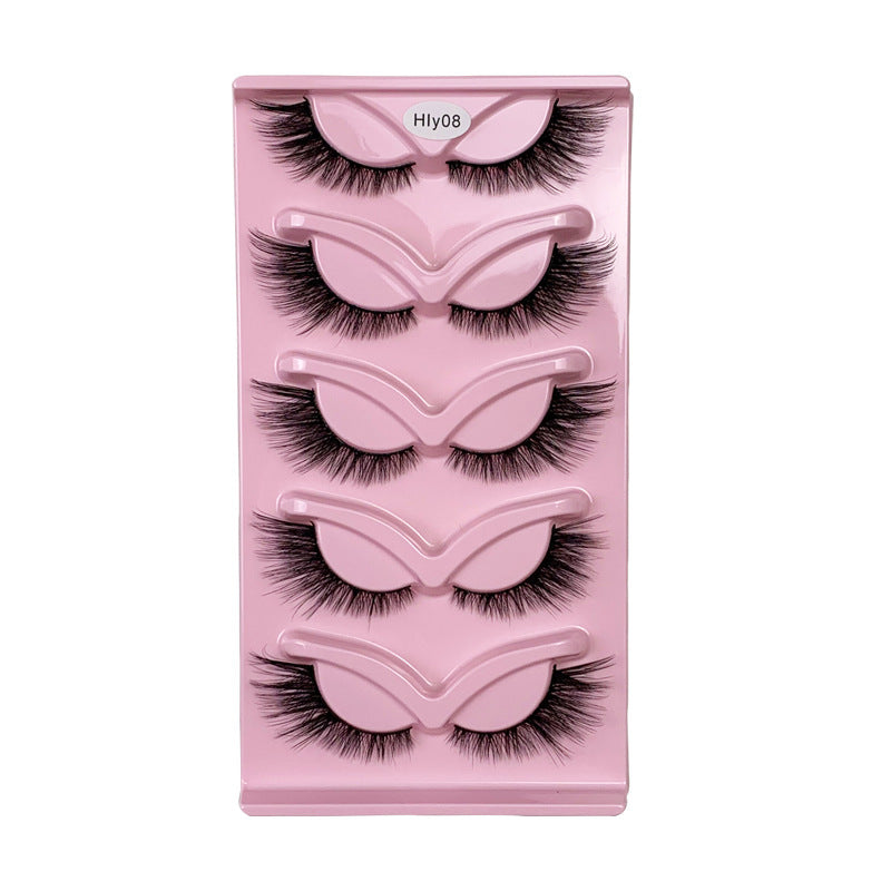 5 pairs of eyelashes with curled ends