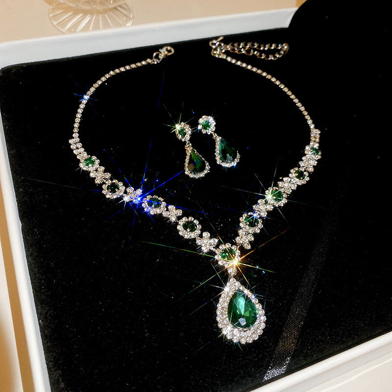 Wedding Banquet  Sapphire and Emerald Necklace Set